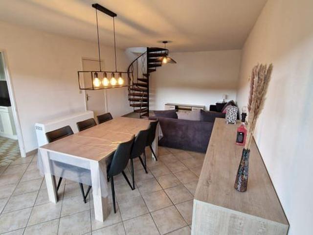 Appartement duplex meublé à Jambes