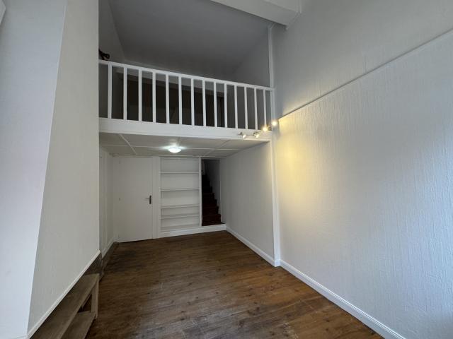 APPARTEMENT DUPLEX T1 BIS DE 35M2 AU SOL
