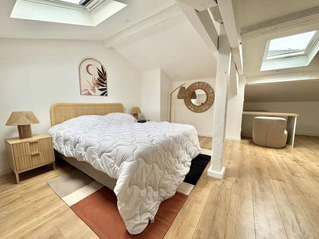 Appartement duplex T2 meublé Jeans Jaurès