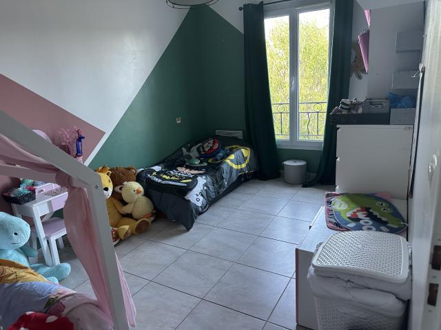 Appartement duplex T3 de 63m2 sur 132m2 de terrain avec piscine