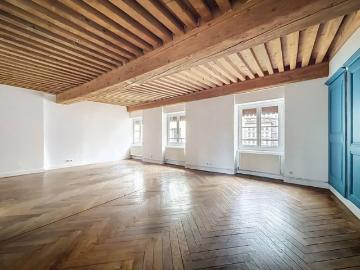 Appartement Duplex T4 137m2 au sol 113m2 carrez LYON 2 Poutres apparentes rue calme