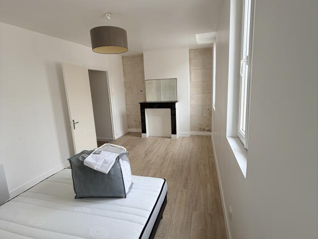APPARTEMENT DUPLEX T4 MEUBLÉ
