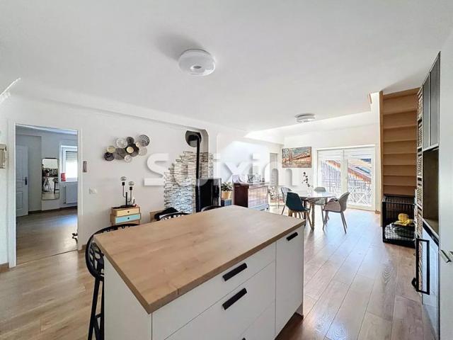 Appartement duplex T5 de 149m2 avec balcon et parkings!