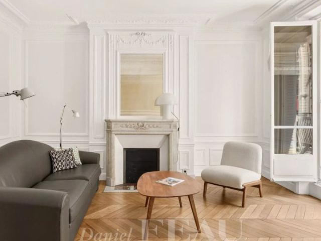 Appartement • Ecole Militaire
