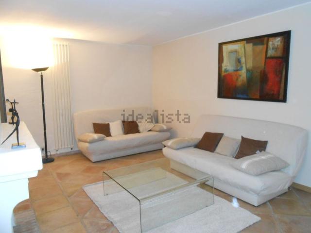 Appartement, Éguilles