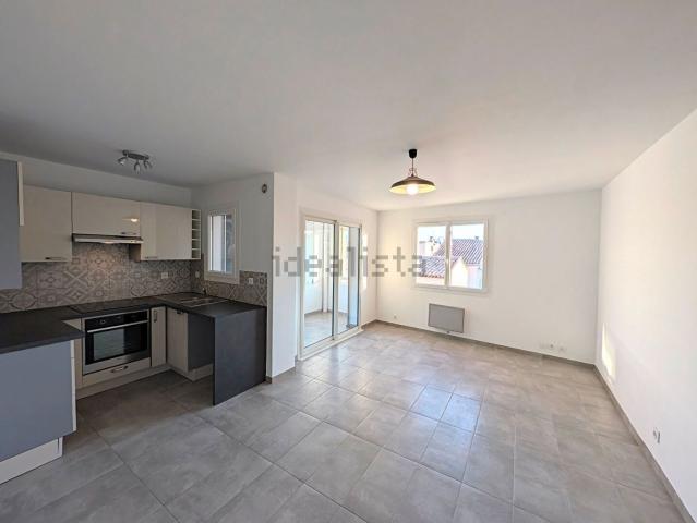 Appartement, Éguilles
