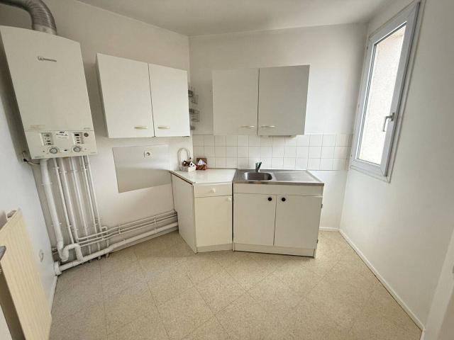 Appartement Elancourt 1 pièce s 34.54 m2
