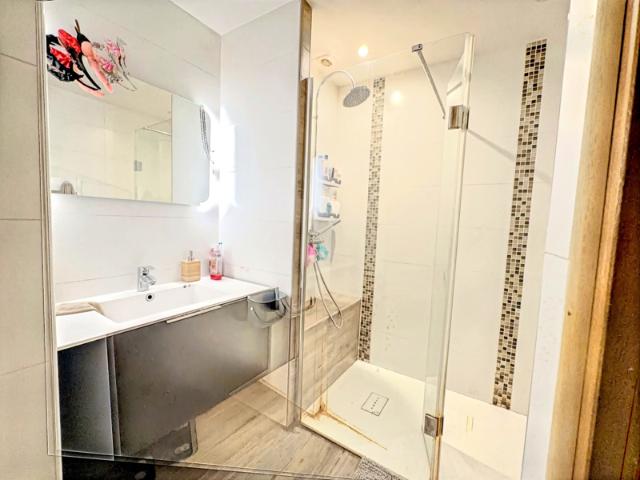 Appartement en très bon état à Charleval