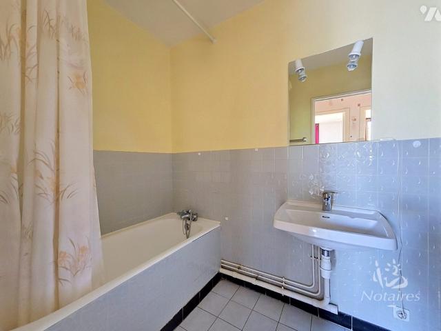 Appartement en vente à Chaumont, Grand Est, 88000€