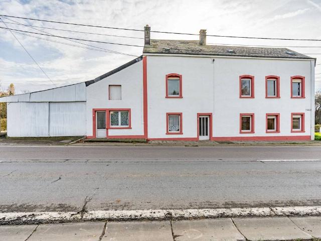 Appartement en Vente à Chiny
