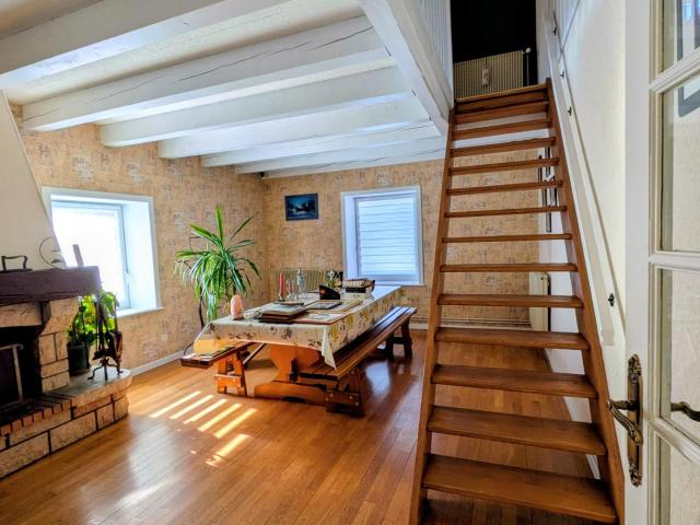 Appartement en vente à Dommartin lès Remiremont, Grand Est, 159000€