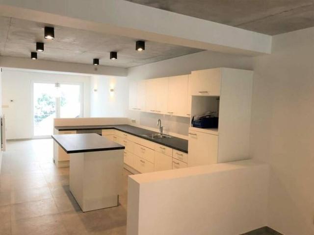 Appartement en Vente à Florenville
