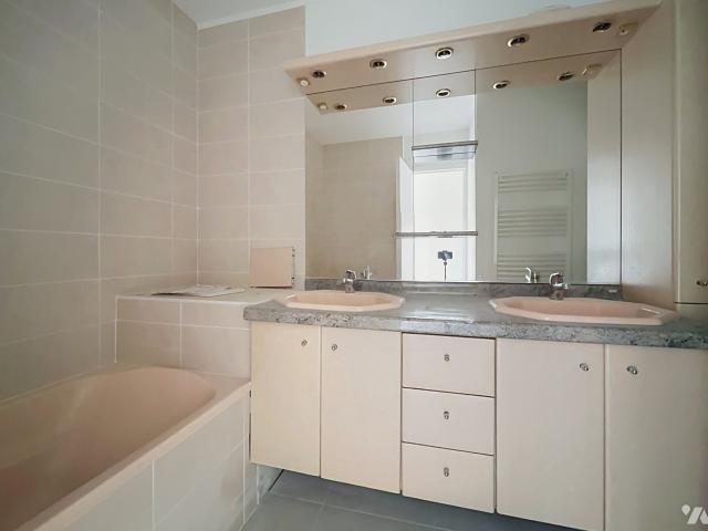 Appartement en vente à Rives, Auvergne Rhône Alpes, 192000€