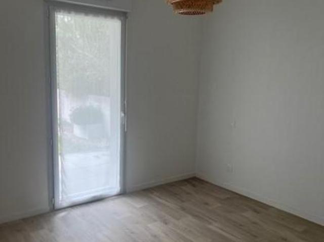 Appartement en vente à Séné, Bretagne, 329600€