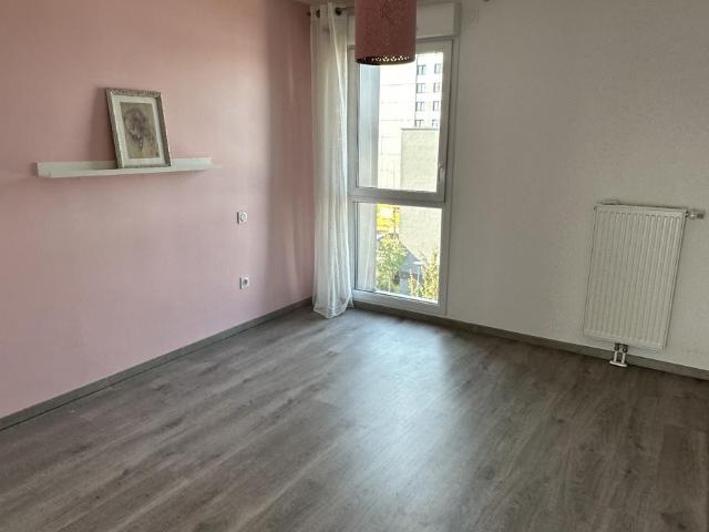 Appartement en vente à Villeneuve d'Ascq, Hauts de France, 247000€