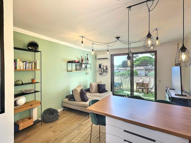 Appartement en vente à Villeneuve Loubet, Provence Alpes Côte d'Azur, 315000€