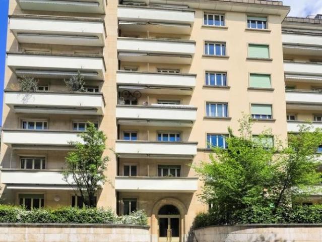 Appartement en attique 6 ½ pièces, 1207 Genève