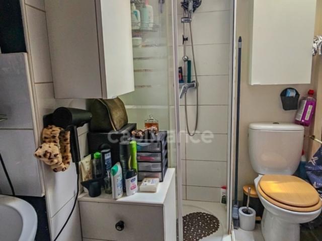 Appartement en bon état avec place de parking privative à vendre 2 pièces ETRECHY 91