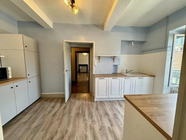 Appartement en centre ville de Saint Girons 167m² Saint Girons