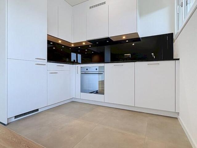 Appartement en cours de rénovation – Charmant logement dans petit immeuble