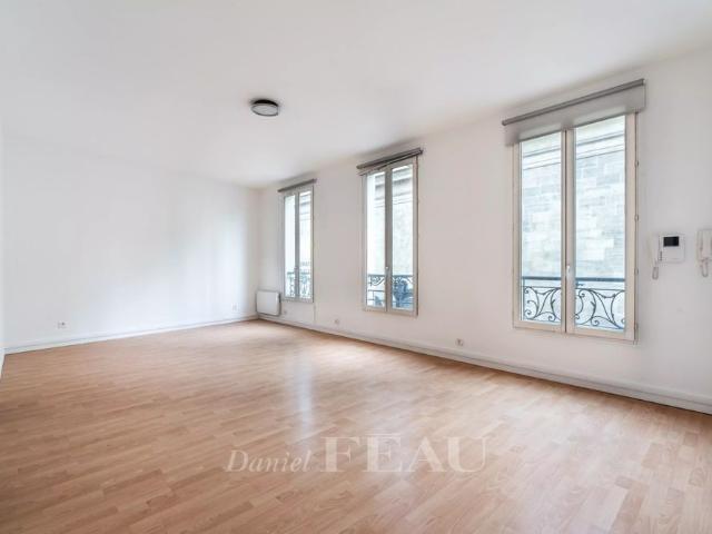 APPARTEMENT EN DUPLEX 3 CHAMBRES CENTRE VILLE
