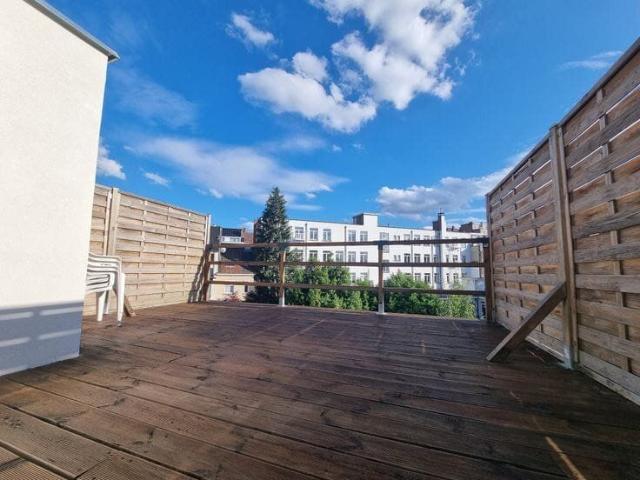 Appartement en duplex complètement rénové avec terrasse de …