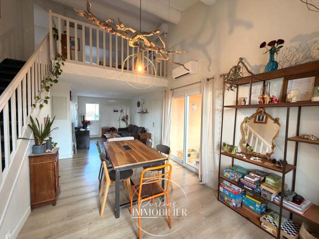 APPARTEMENT EN DUPLEX AVEC GARAGE