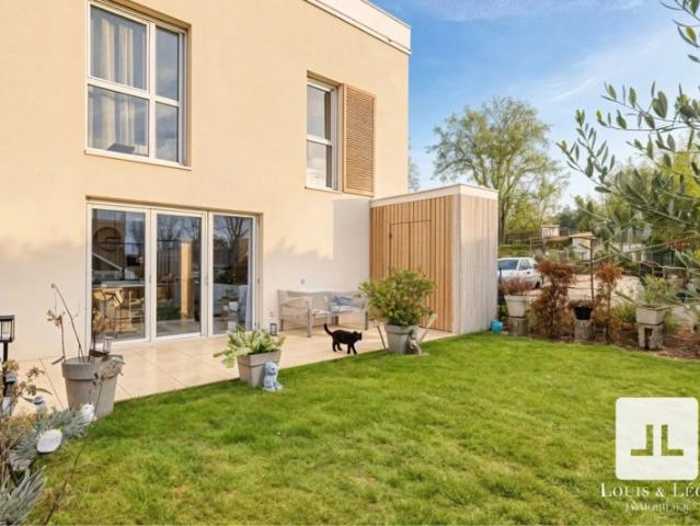 Appartement en duplex avec jardin – Résidence récente