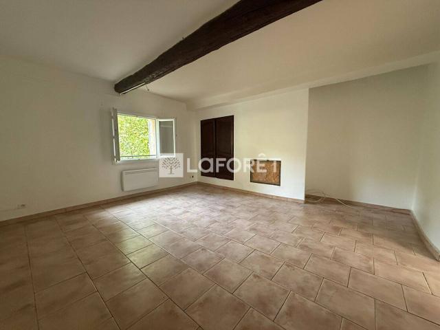 APPARTEMENT EN DUPLEX DE 91m² T4 maison de village 3 chambres