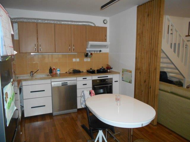 Appartement maison de ville en duplex, de type T3, offrant une surface habitable de 71 m2, hyper centre ville