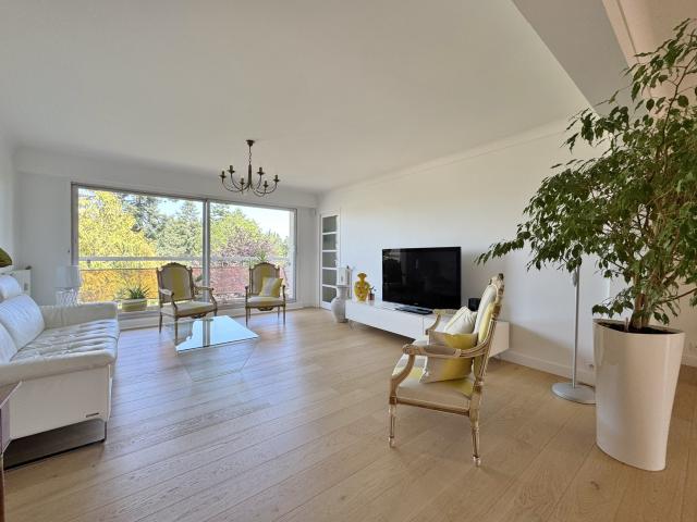 Appartement en Duplex Dernier Etage Entièrement sur Terrasses