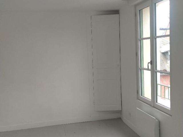 Appartement en Duplex lumineux de 3 pièces à La Fère, situé au 2ème étage