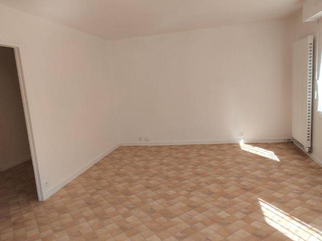 Appartement en F2 avec garage à AVON