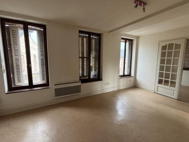 Appartement en location à Ligny le Ribault