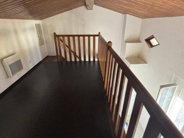Appartement en mezzanine sur deux niveaux, en plein cœur d'Agen