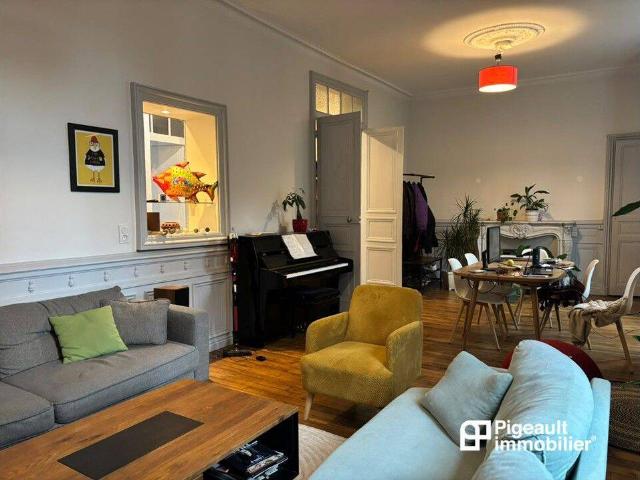 Appartement en plein centre ville 5 pièces à RENNES