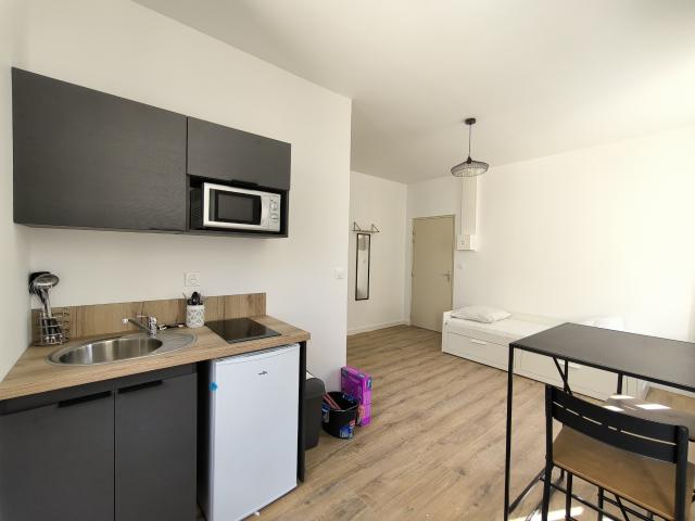 Appartement en rénovation, toutes charges comprises secteur