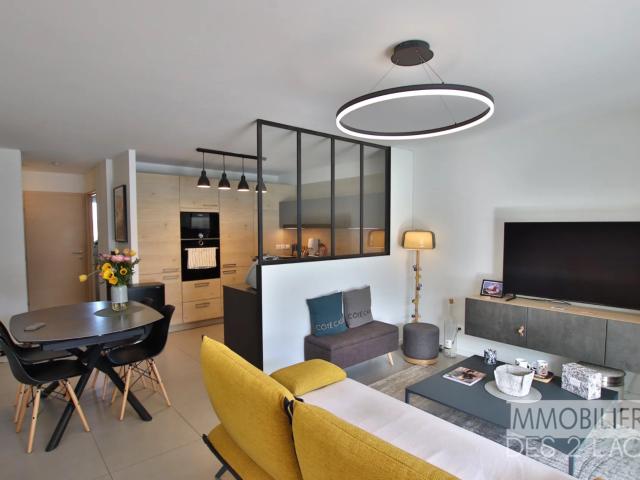 Appartement moderne en résidence récente Terrasse convivia