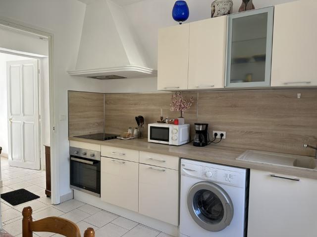 Appartement en rez de chaussée avec cave à vendre à ROQUEBILLIERE