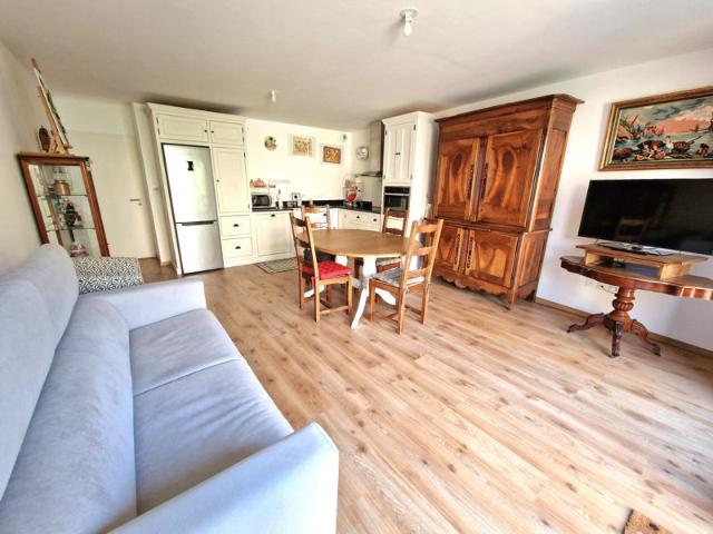 Appartement en rez de jardin, 3 pièces de 74 m2MONTREUIL S