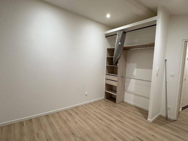 APPARTEMENT ENTIEREMENT RENOVE CLIMATISATION 3 PIECES CASTELNAUD