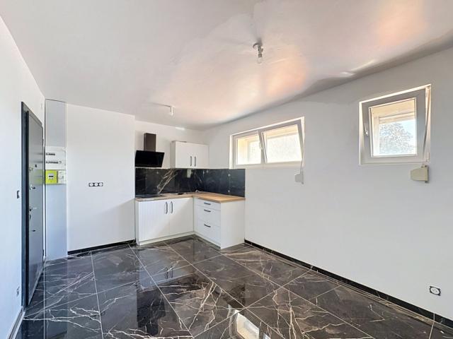 Appartement entiérement rénové à COMMERCY !