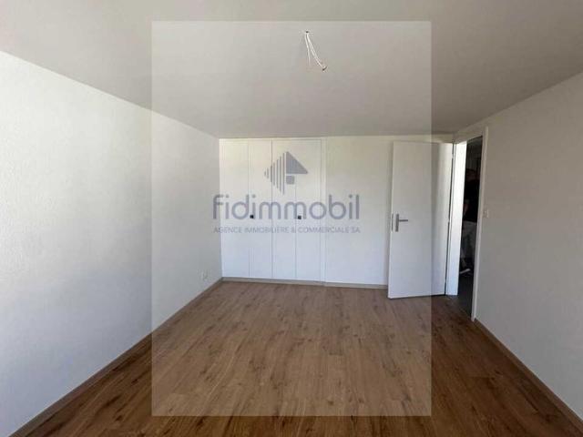 APPARTEMENT ENTIÈREMENT RÉNOVÉ DANS QUARTIER CALME
