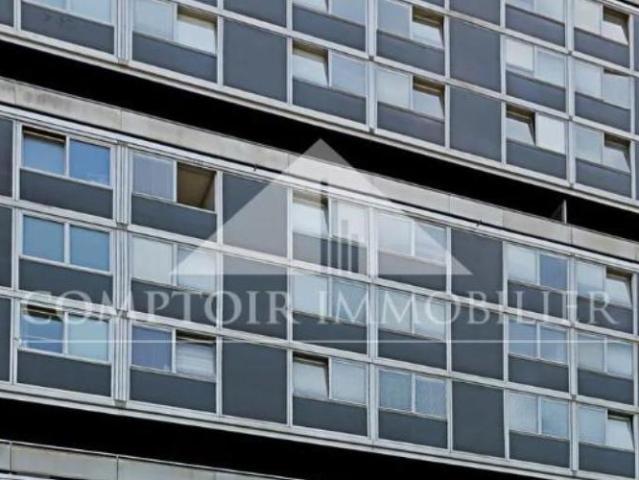Appartement entièrement rénové situé dans environnement verdoyant, pro