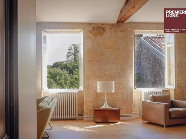 Appartement esprit Loft Bordeaux Jardin Public en dernier Étage avec terrasse