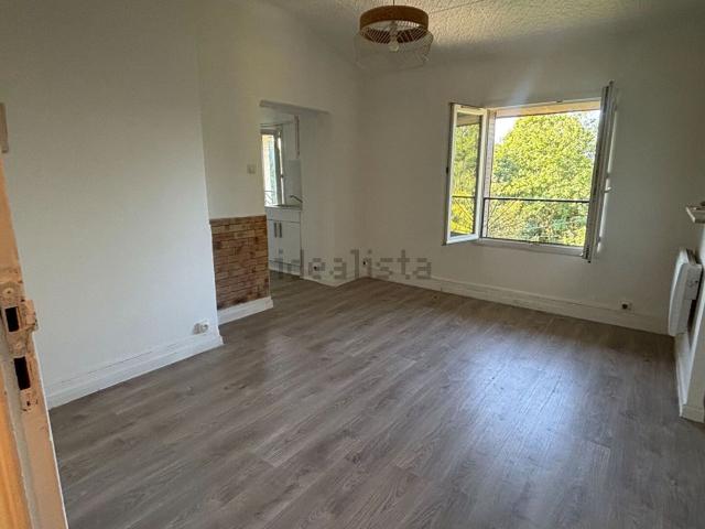 Appartement, Estrablin