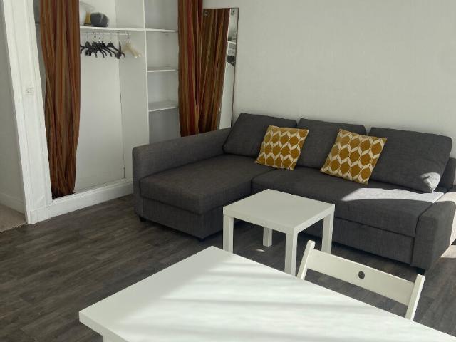 Appartement Epinay Sur Seine 1 pièce s 28.58 m2