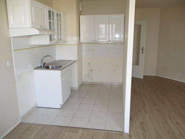 APPARTEMENT ETAMPES 3 pièce s 58.64 m2