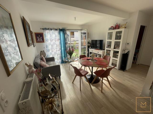 Appartement, Éterville