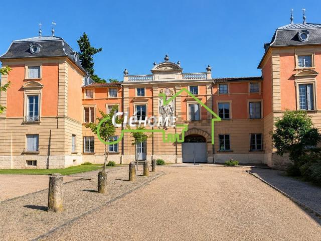 Appartement, Éveux